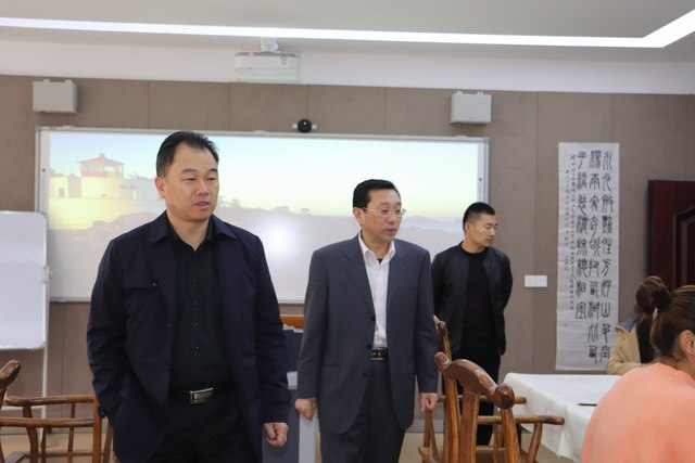 新闻照片2。.JPG 新闻照片2。.JPG